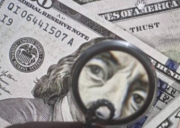 Borsa. Simoncelli (Invesco): “Volatilità tassi domina mercati, turbolenze su yen e dollaro”