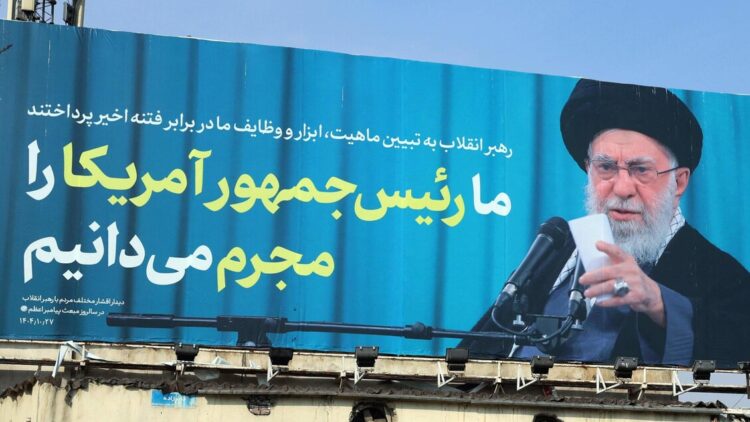 Il New York Times: ‘Trump propenso a un attacco mirato all’Iran’