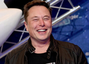 Elon Musk fonde Space X e xAI: vuole costruire data center nello spazio