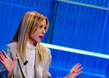 Il centrodestra chiude la campagna referendaria nel nome di Bossi