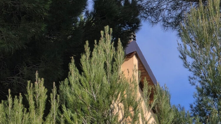 Bimba morta, Ris prelevano due paia di scarpe nella casa