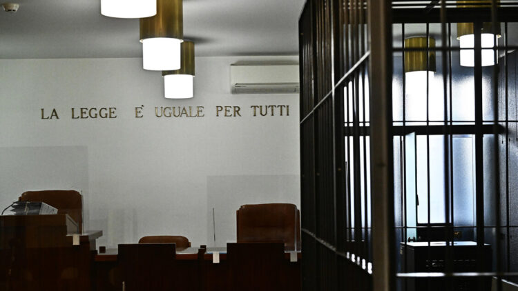 ‘Ndrangheta, indagine su prima ‘locale’ a Roma, condanne per 240 anni