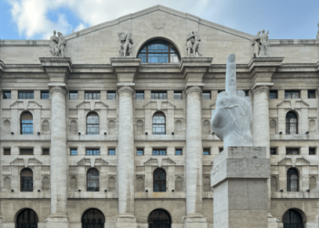 **Borsa: Milano ancora in calo, da inizio conflitto bruciati circa 44 mld’**