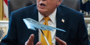 Media: ‘Trump valuta l’invio di migliaia di soldati in Medio Oriente’