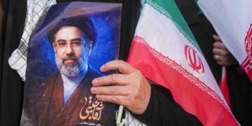Iran, il regime perde i pezzi e si rafforza: il paradosso della guerra di Trump