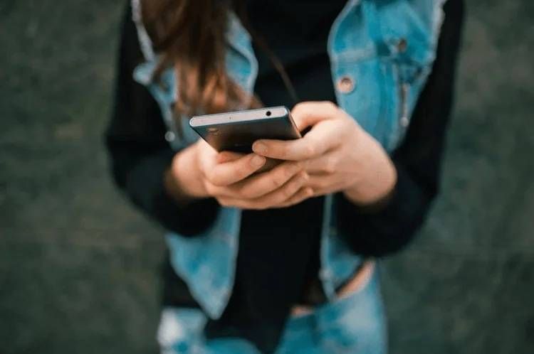 Facebook e Instagram down, problemi oggi 3 marzo: cosa succede